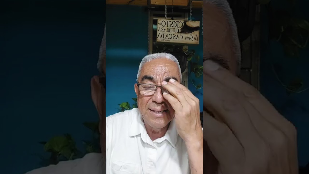 PARTIENDO EL PAN Y TOMANDO LA COPA CORRECTAMENTE, PARA ANUNCIAR LA MUERTE DEL SEÑOR 👇