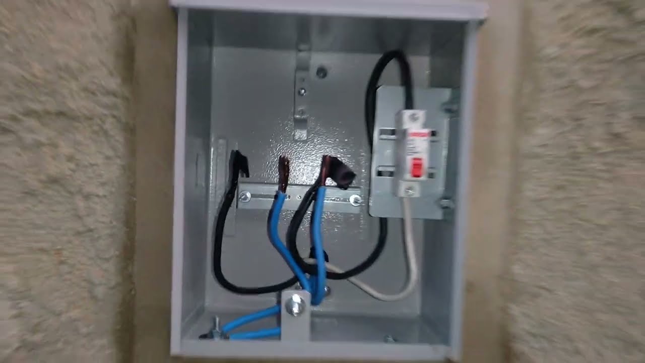 Padrão CEMIG duas caixas 127 volts, 63 Ampers pré fabricado, 4,5 mts.