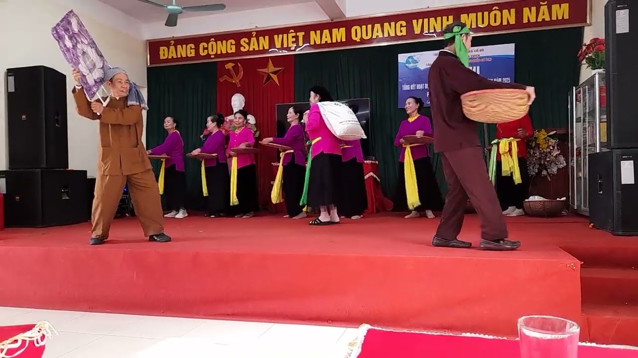 Bài  ca  đóng nhanh lúa  tốt  câu  lac  bô vui  khỏe  mai  trai  thể  hiên