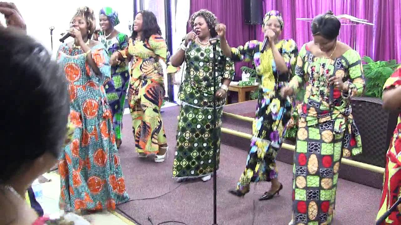 Bwana wa mabwana Uinuliwe Praise and Worship led by Aimée