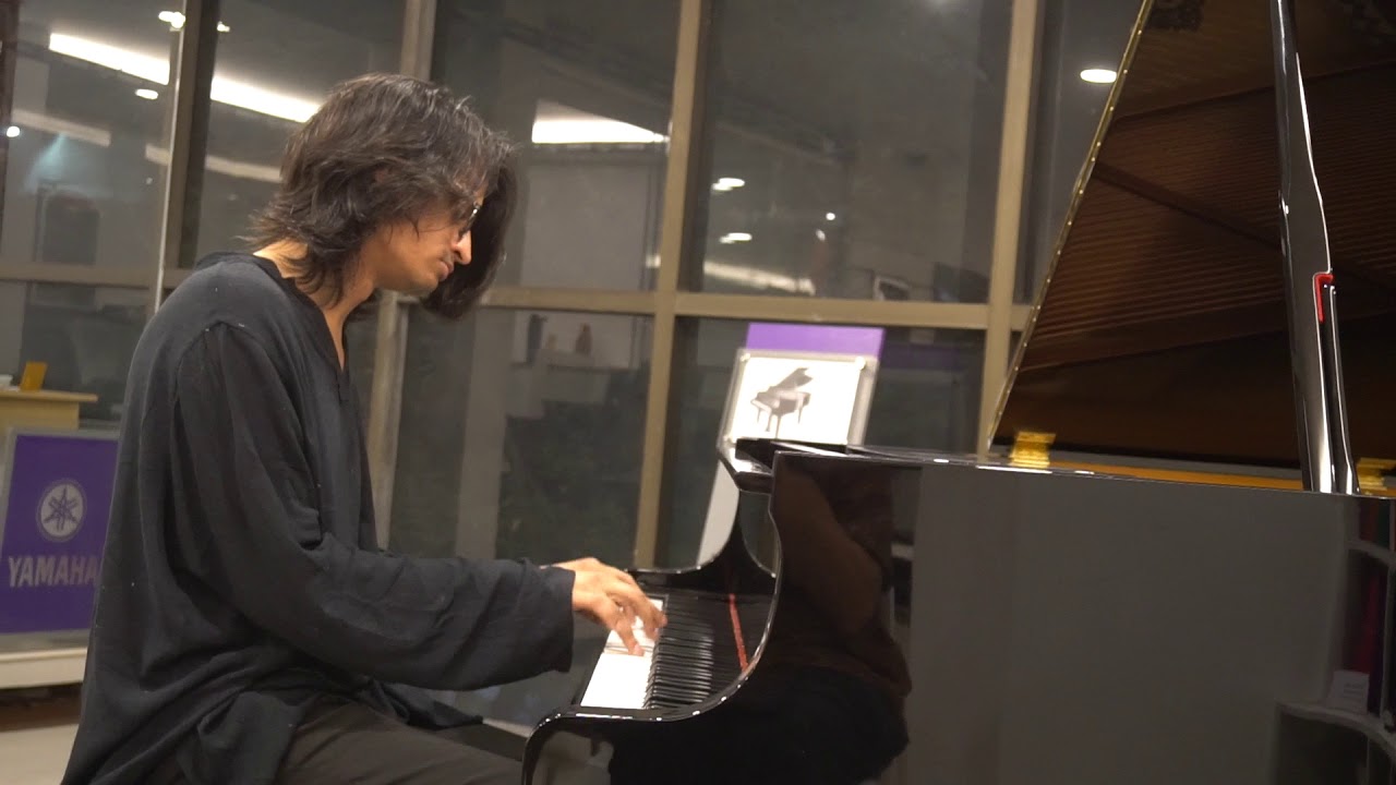 Aman Mahajan plays More Than You Know