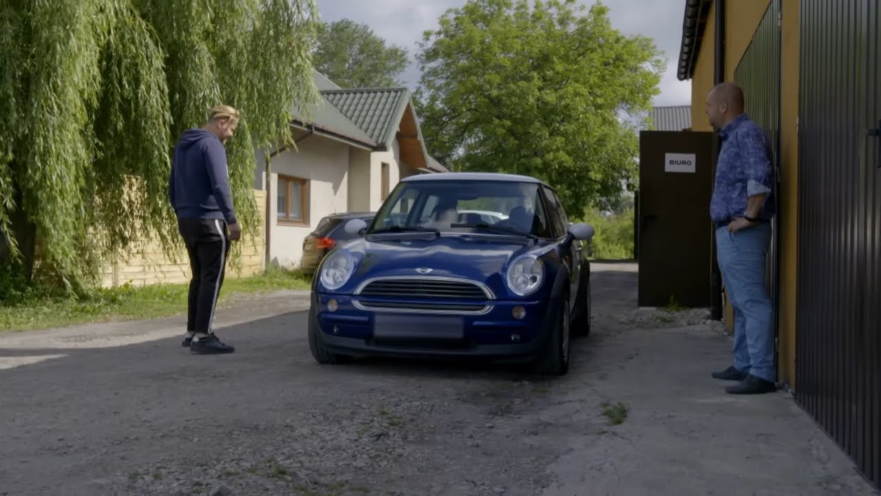 Mini spodobało się jego lakiernikowi! #Wojny_Samochodowe