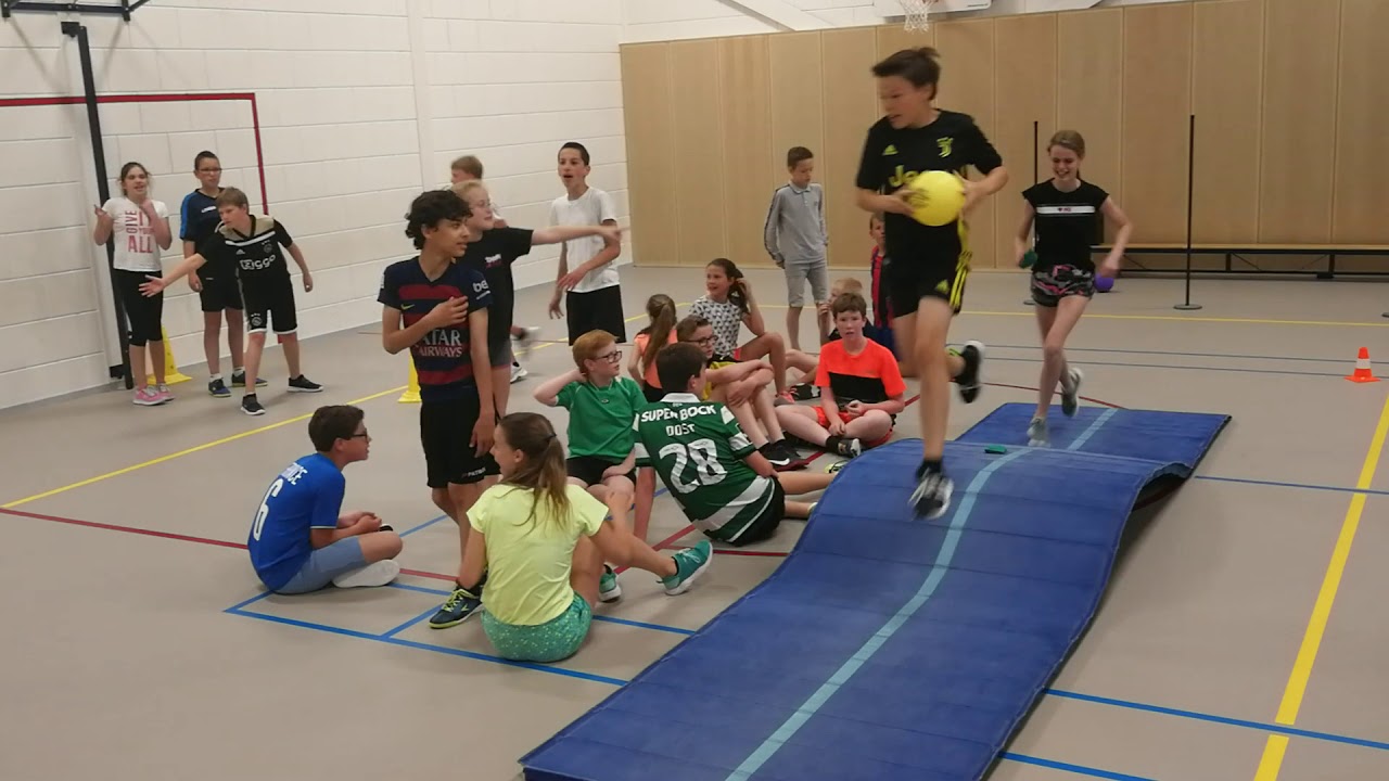 Mario Kart in de gymzaal - team vs team