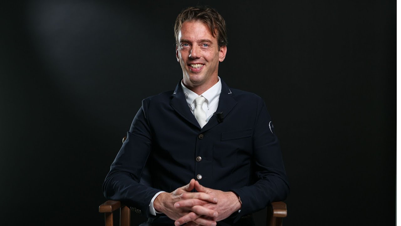 Behind the scenes of showjumping: Secrets for excelling. Exclusive interview to Harrie smolders.