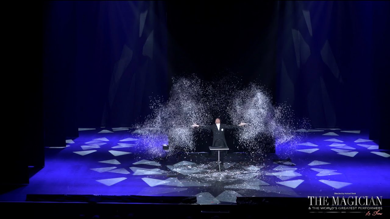 Charlie Mag Doves act - The Magician ~ Le Show
