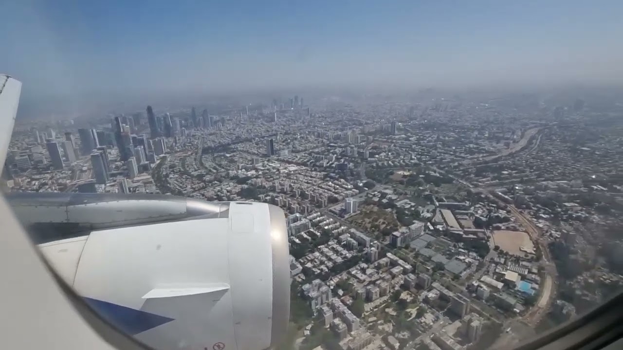 Landing in Tel Aviv Morning Skyline view 🇮🇱 #plane #landing #skyline