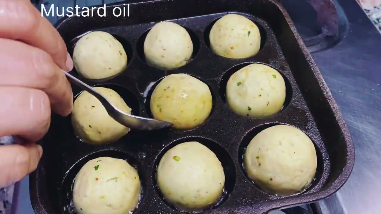 Makki or chawal ki kachori crispy corn & rice flour kachori with aloo matar stuffing kachori recipe.