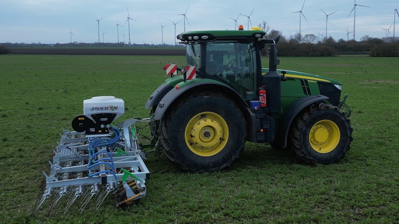JOHN DEERE 7290R mit JOSKIN SCARIFLEX Weidestriegel / 4K