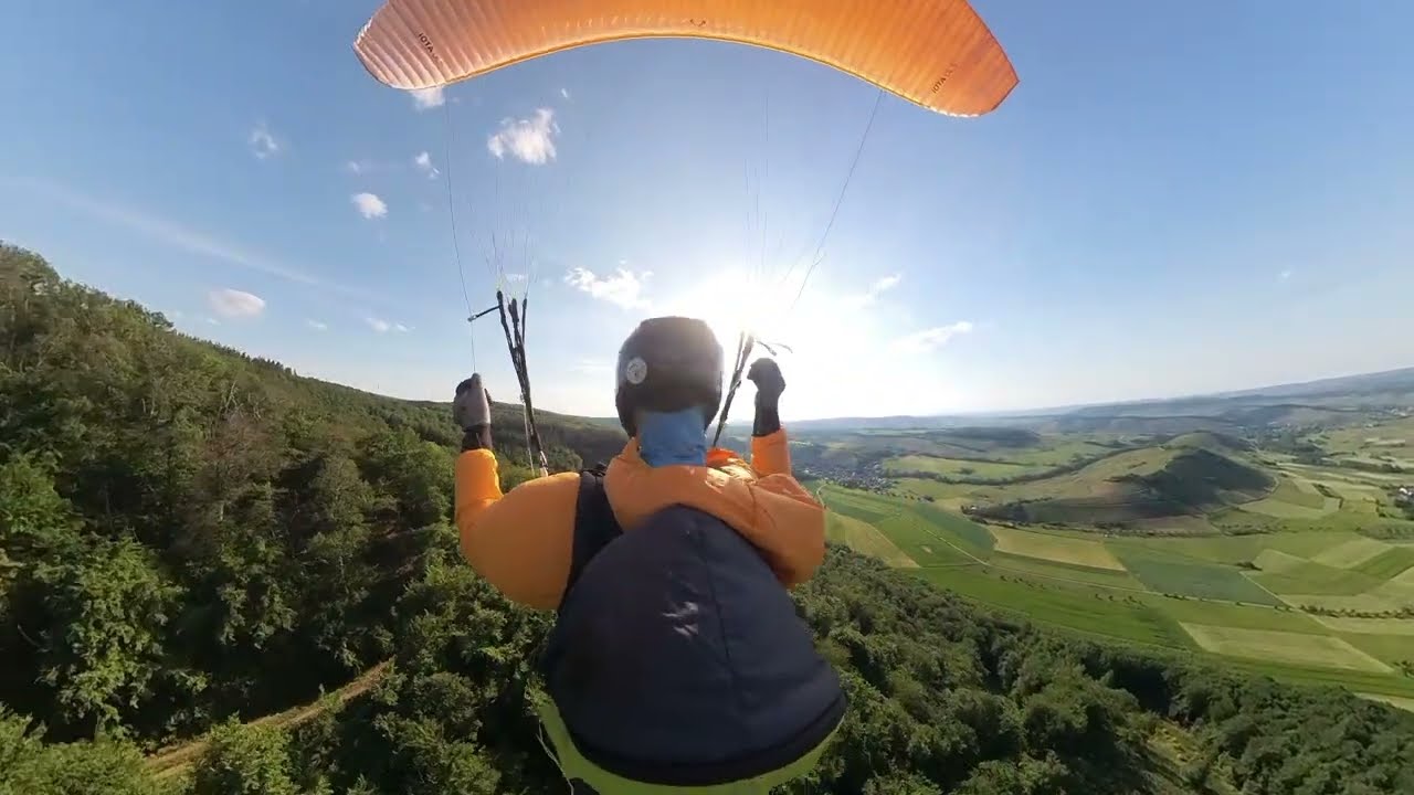 Paragliding Burgen (Mosel) bisserl Abendthermik am 14.5.2025