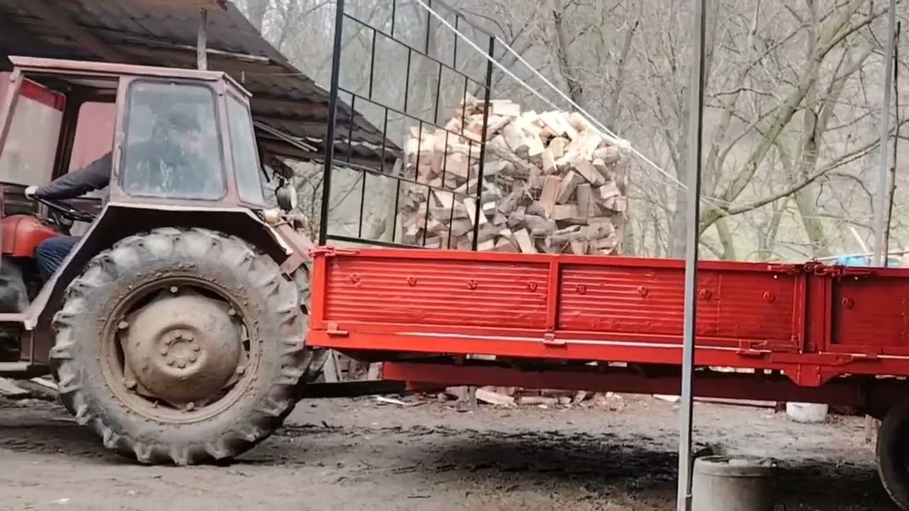 FARBANJE PRIKOLICE ZA SENO