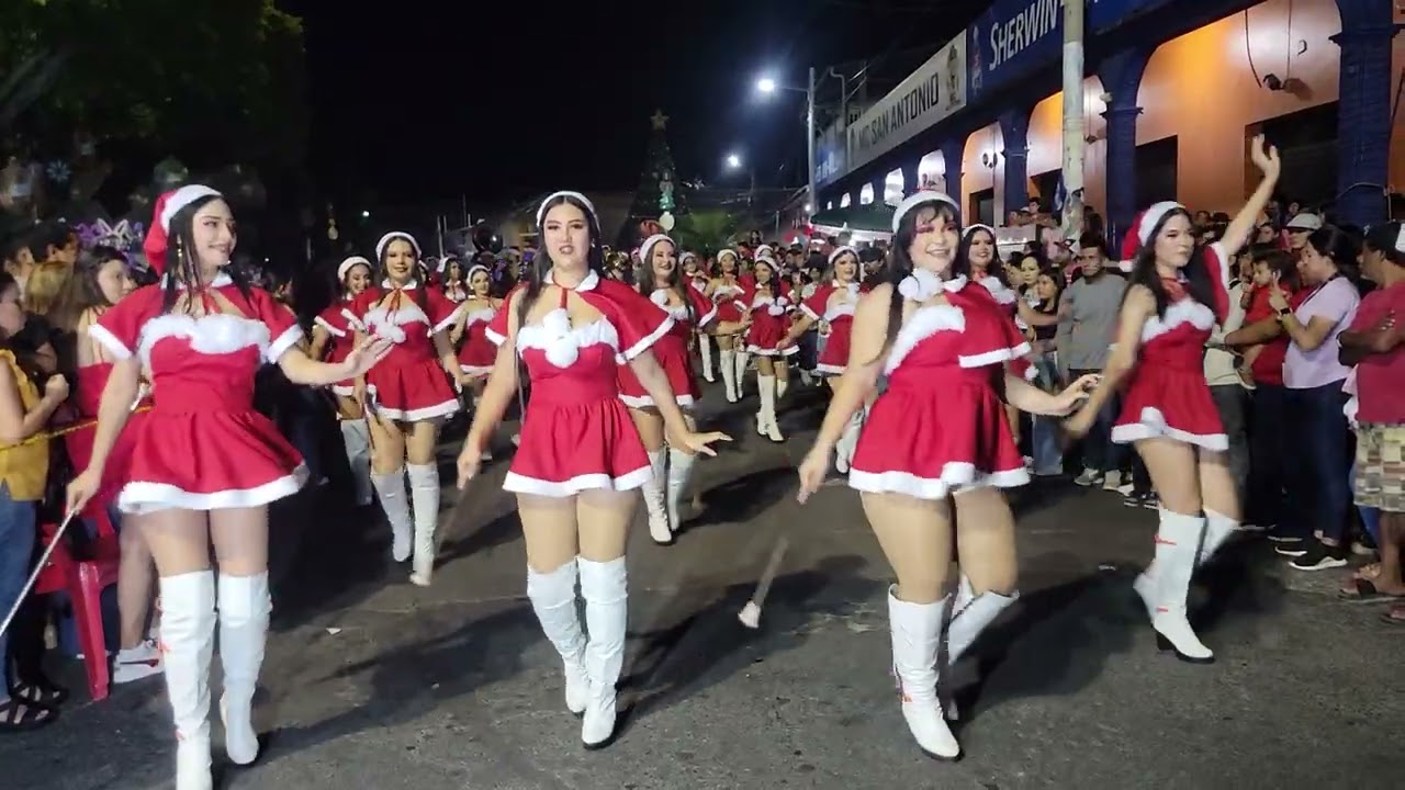 Desfile navideño fénix 503