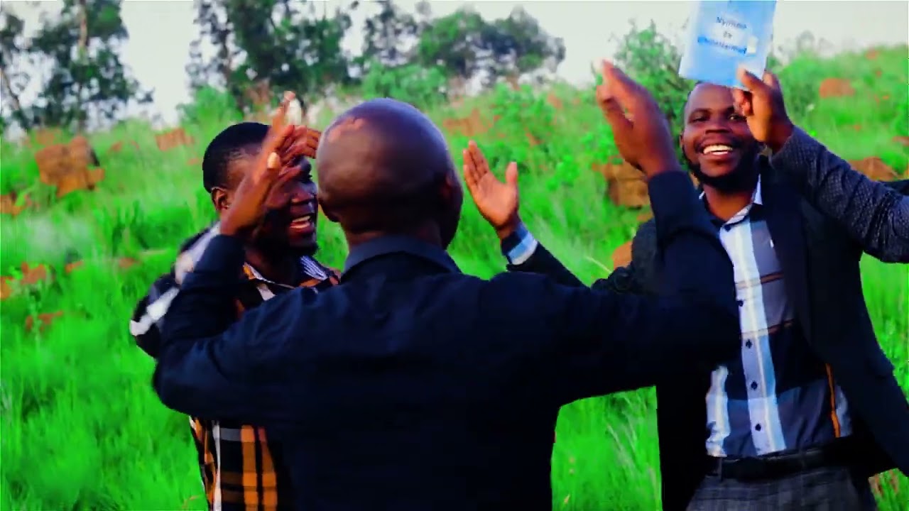Oyenda nanu by James kamole ft Mayeso chikumbu 