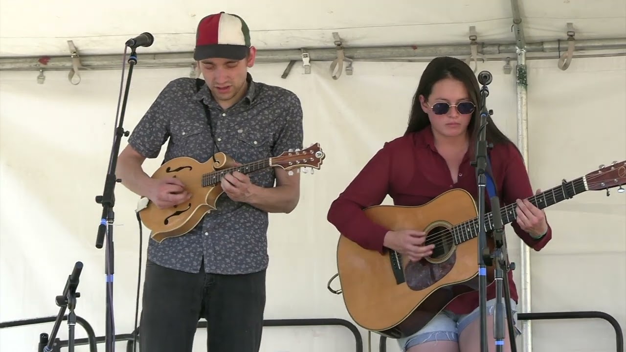 AJ Lee and Blue Summit  Lemons and Tangerines