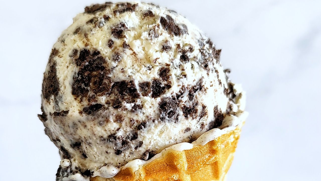 Easy Oreo Ice Cream with Just 3 ingredients || Amazin Kitchen