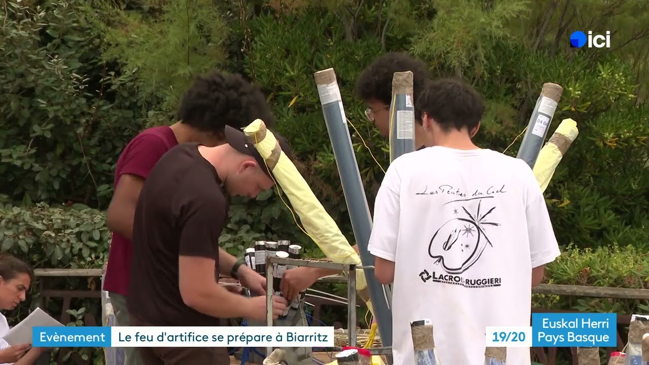 A Biarritz le feu d'artifice du 15 août se prépare