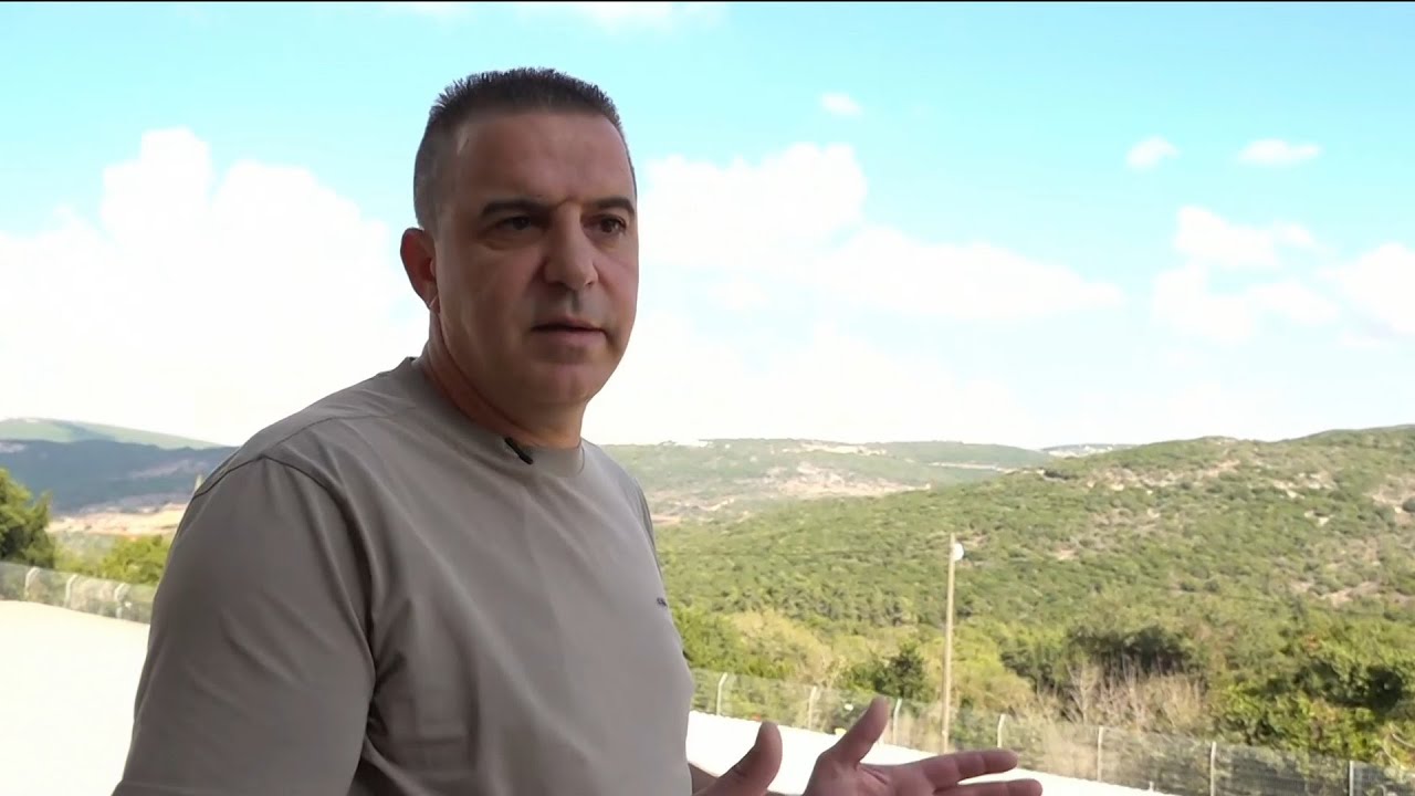 נלחם על הבית מול לבנון: רקטה פגעה בלול של צחי - אבל הוא לא מוותר