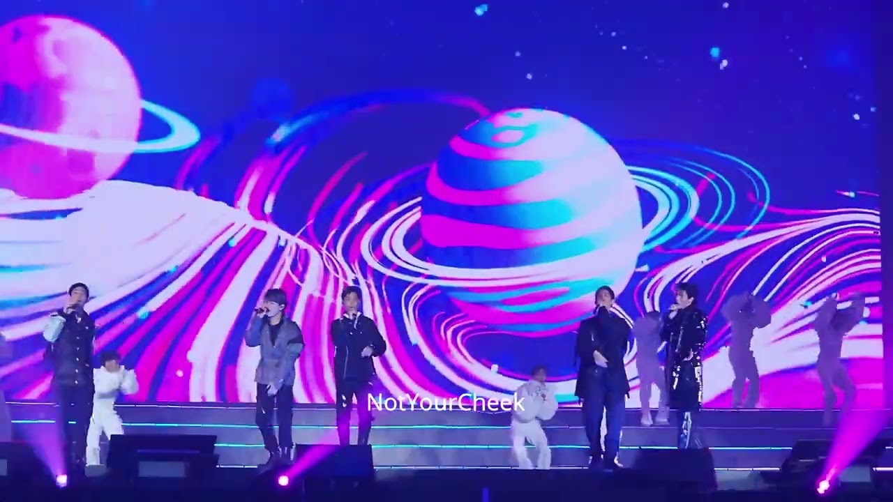 LOL FanFest 2022 - Opening - Krist Singto Tay New Off Gun Bright Win