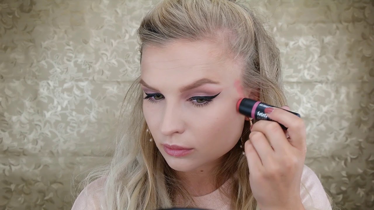 Dress Your Face: Draping - CATRICE Make up Tutorial