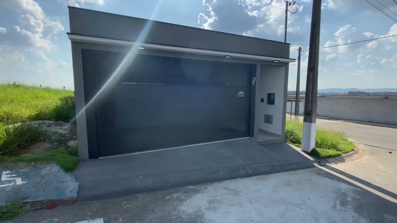 CASA 100% TÉRREA À VENDA EM BRAGANÇA PAULISTA E COM UMA VISTA ESPETACULAR.