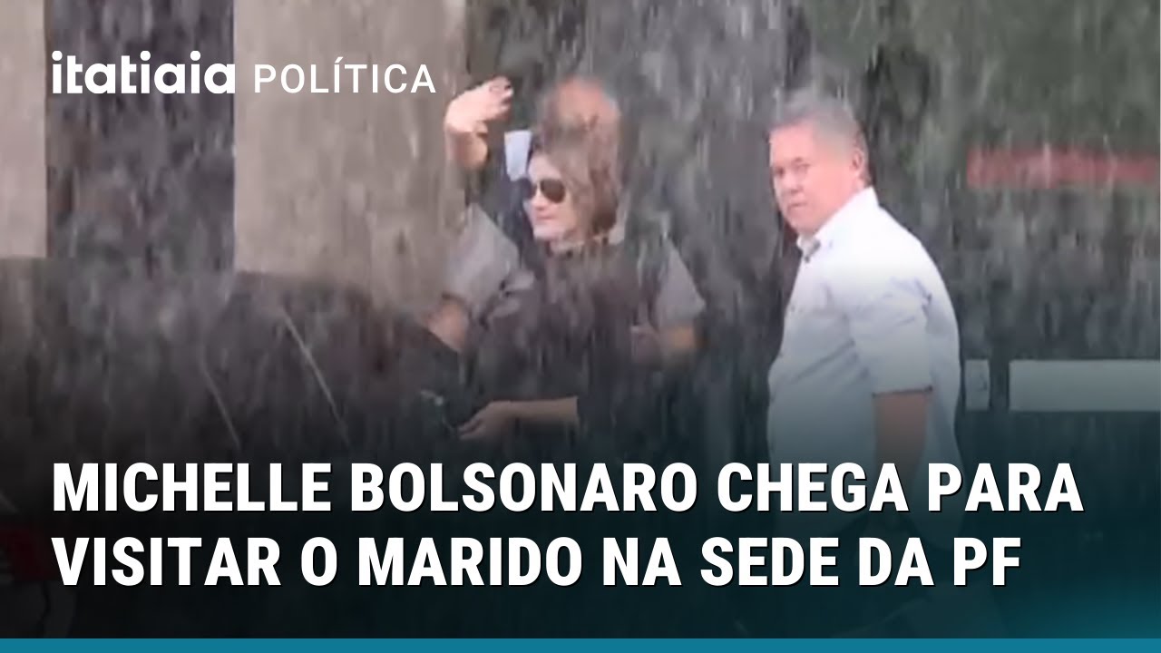 MICHELLE BOLSONARO CHEGA PARA VISITAR JAIR NA SEDE DA PF EM BRASÍLIA