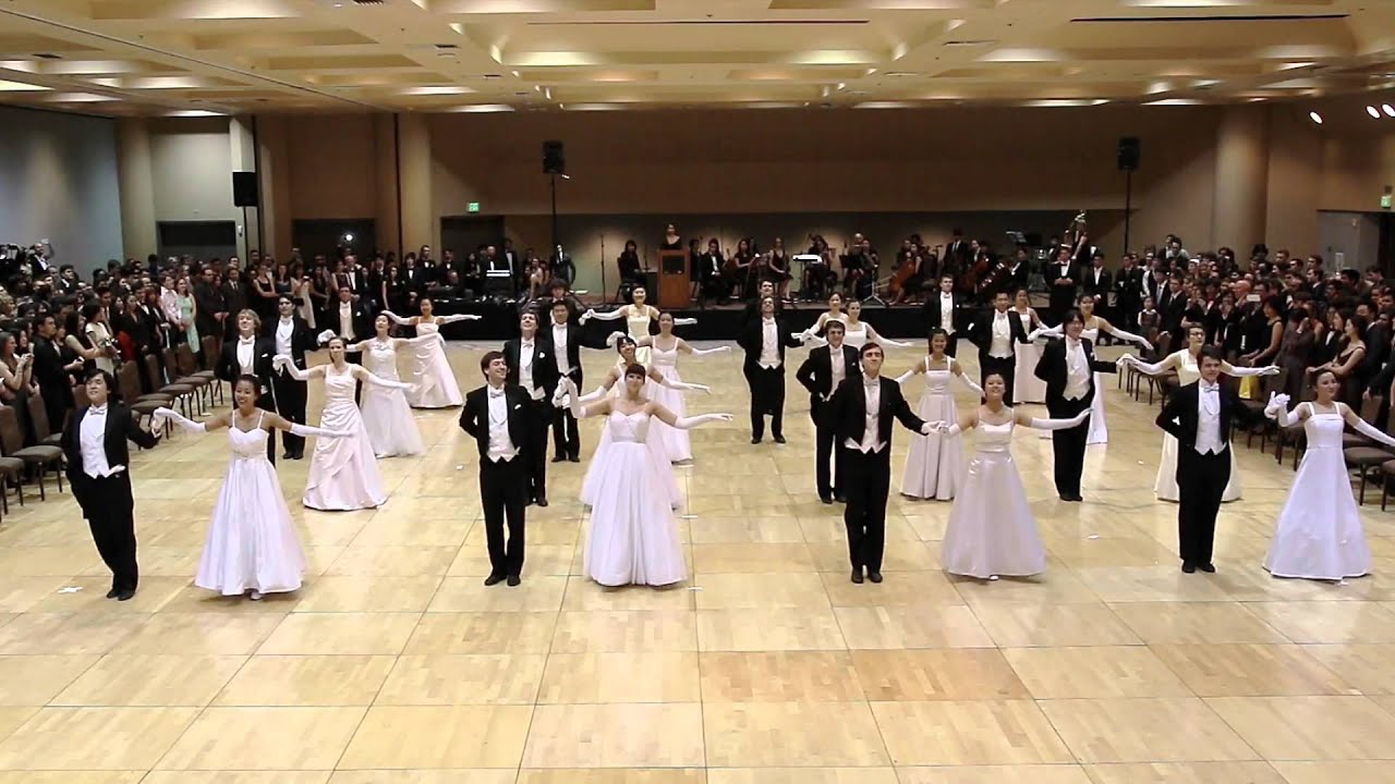 Stanford Viennese Ball 2015 - Opening Waltz (Strauss II - Rosen aus dem Süden, op. 388)