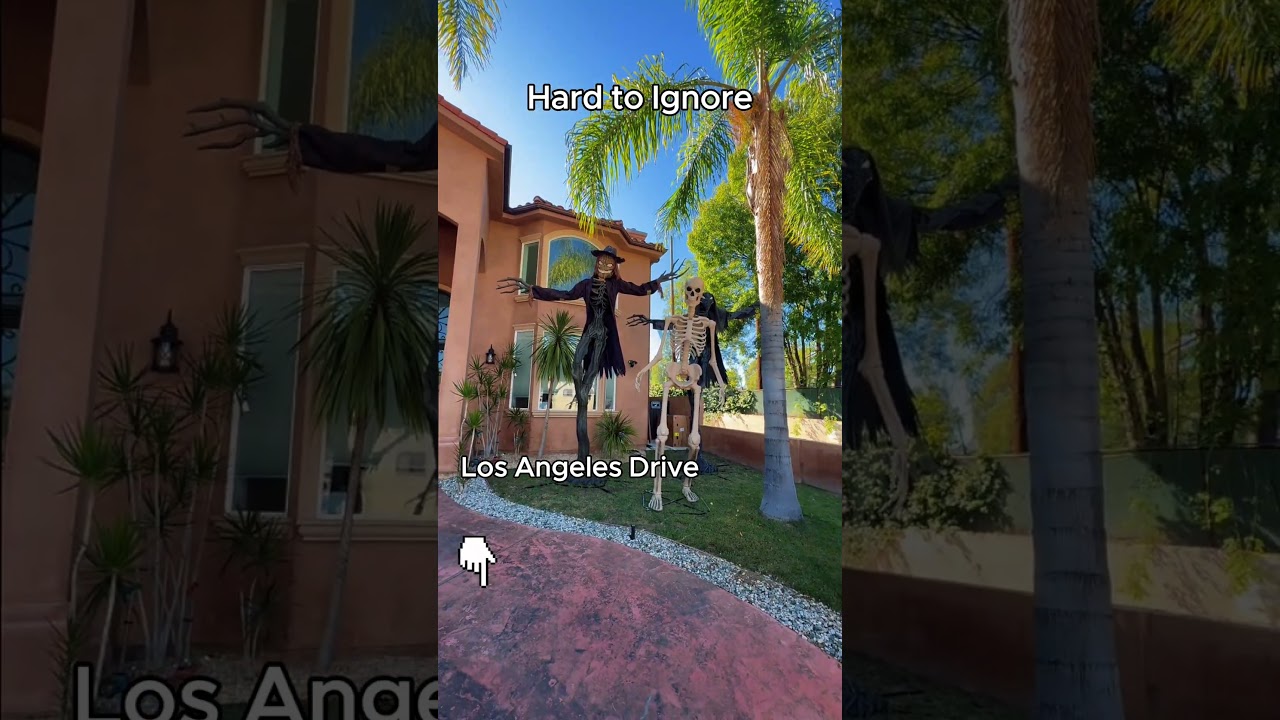 Los Angeles Halloween Decorations Hit Different 😮‍💨 