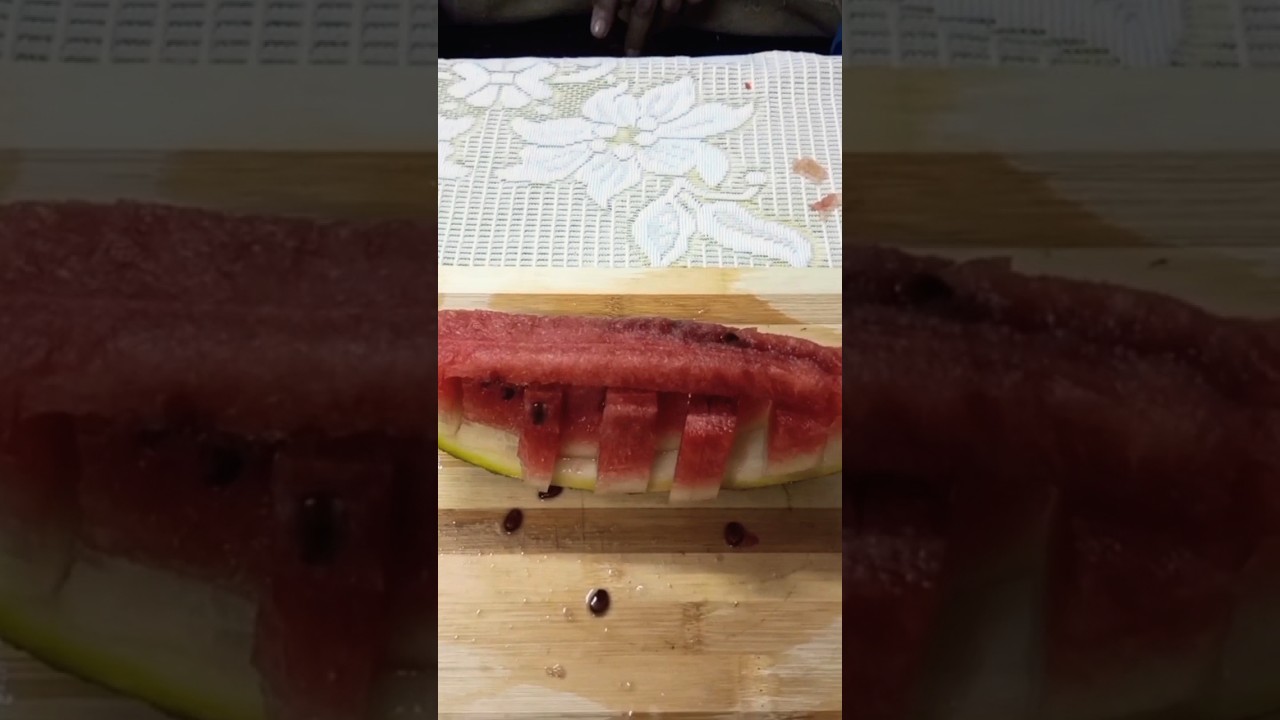 Fruit Cutting #watermelon #tarbooj #shorts #trendingshorts #youtubeshorts #fruit #cutting