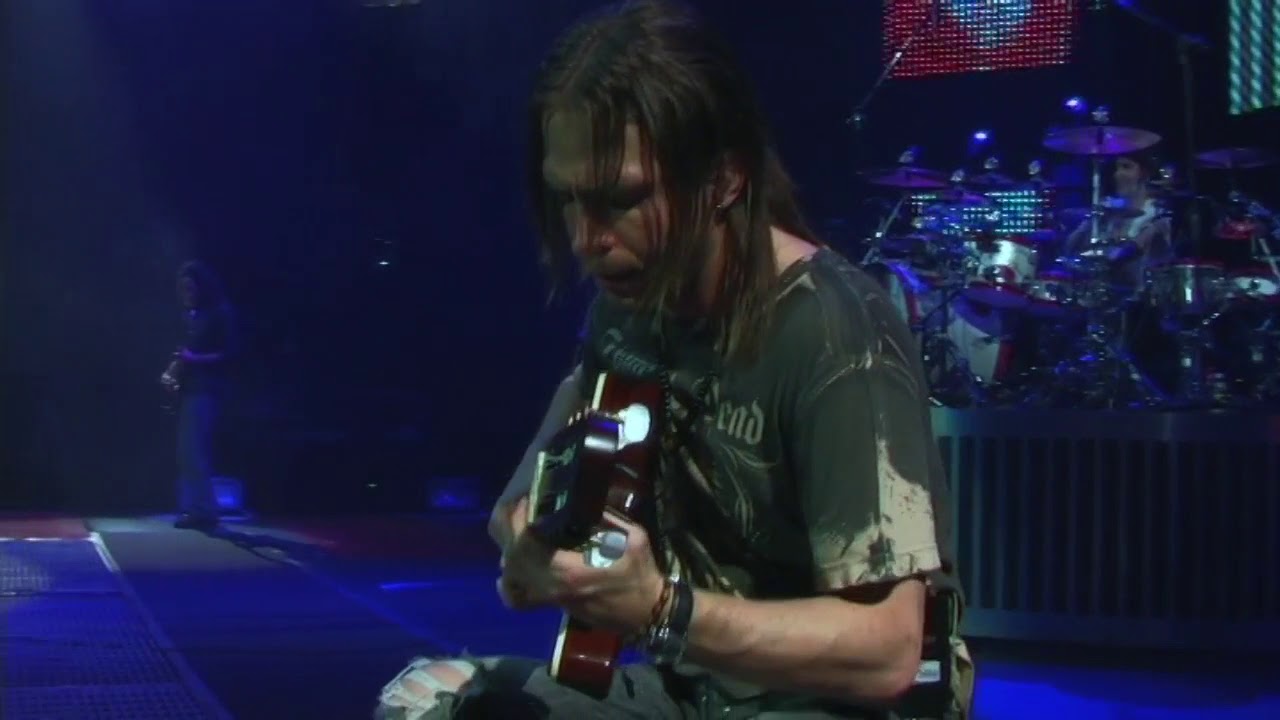 Maná - Mariposa Traicionera (En Vivo)