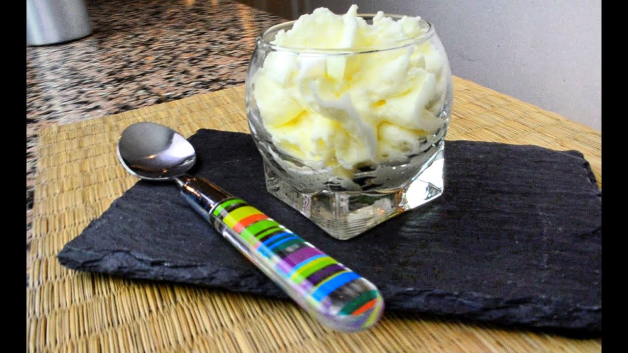 RECETTE MINUTE : Mousse au CHOCOLAT BLANC au siphon - Chef Clément
