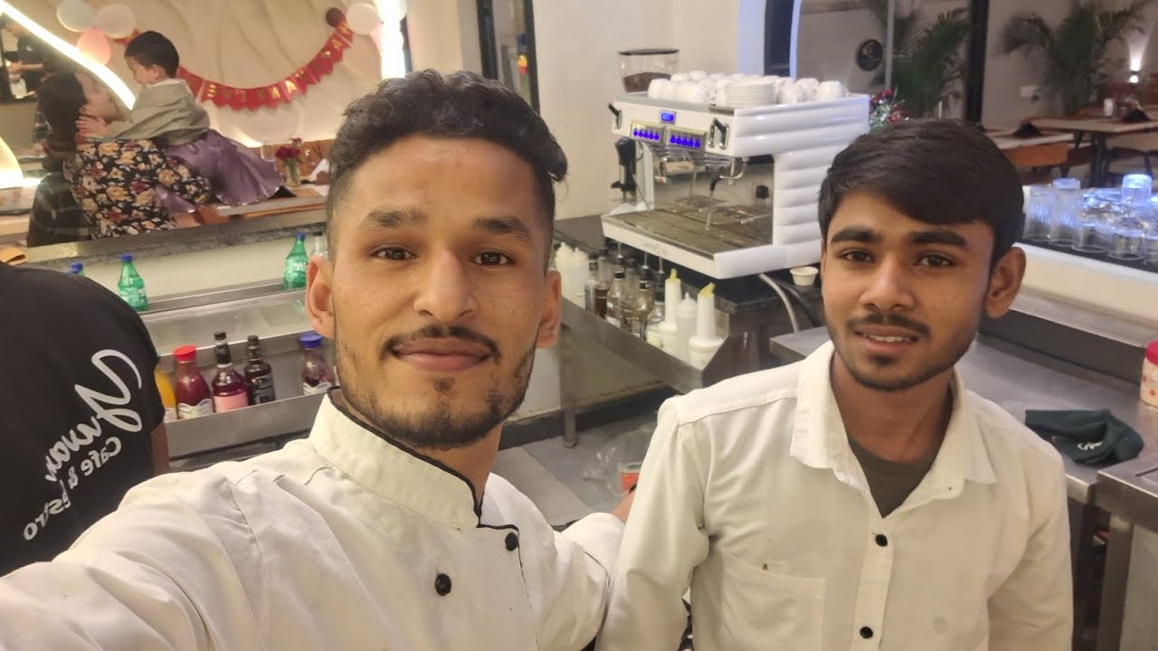 Dekho Vlog mai kon aaya 👨‍🍳🔪🗡