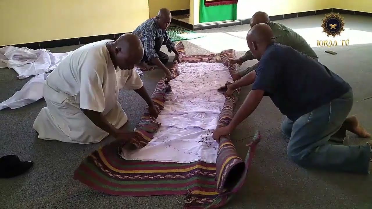 NAMNA YA KUSHONA SANDA YA MWANAMKE