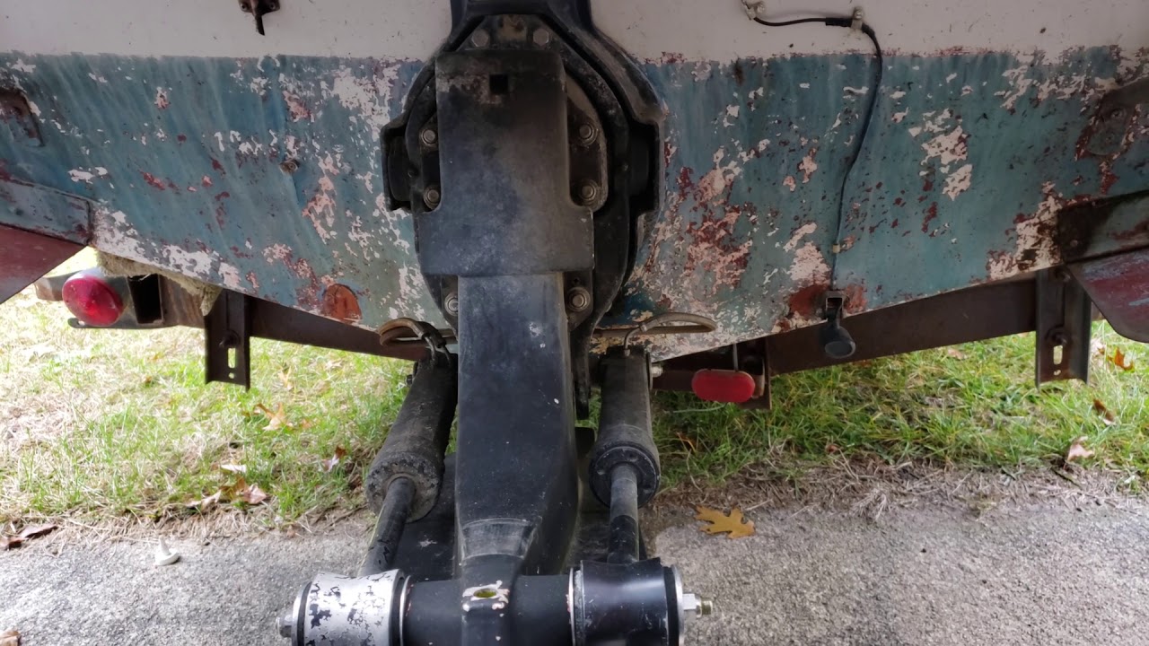 $600 Boat! Removing the Outdrive - Build and Rebuild Ep 003