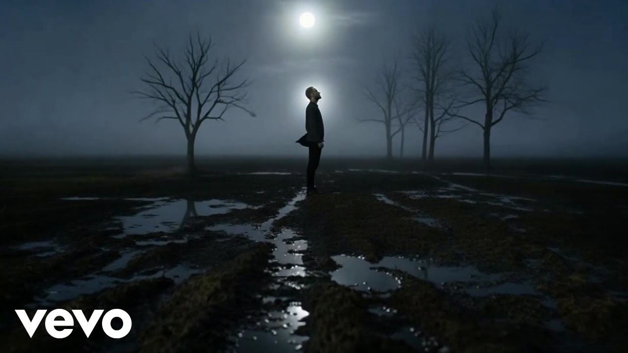 GabrielSelejan - Pale, deserted moon