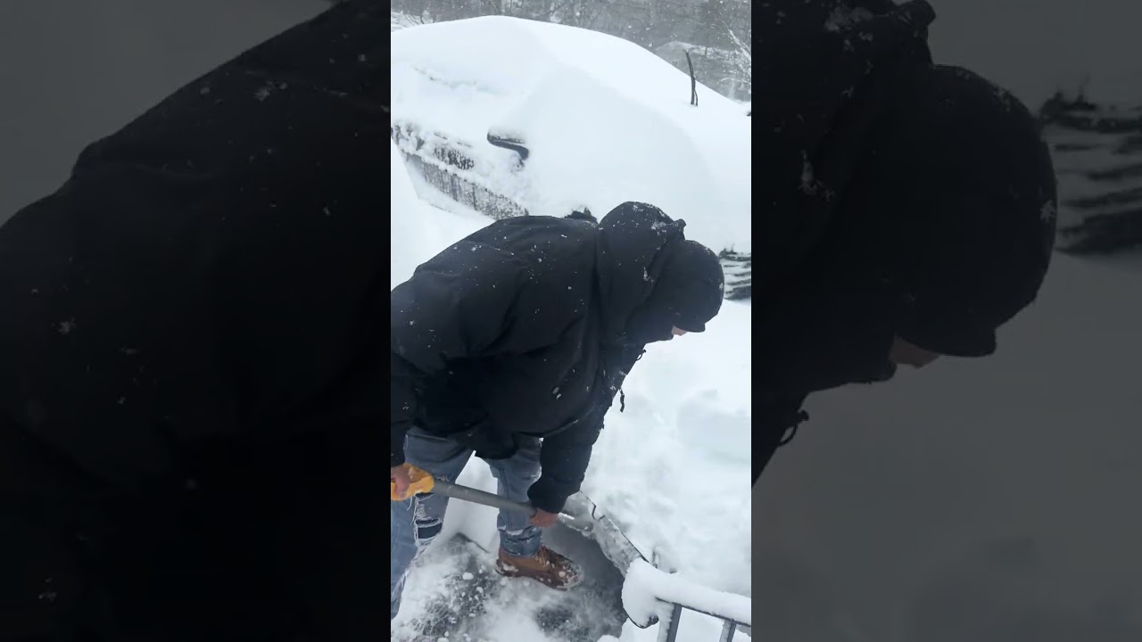 Paleando nieve 