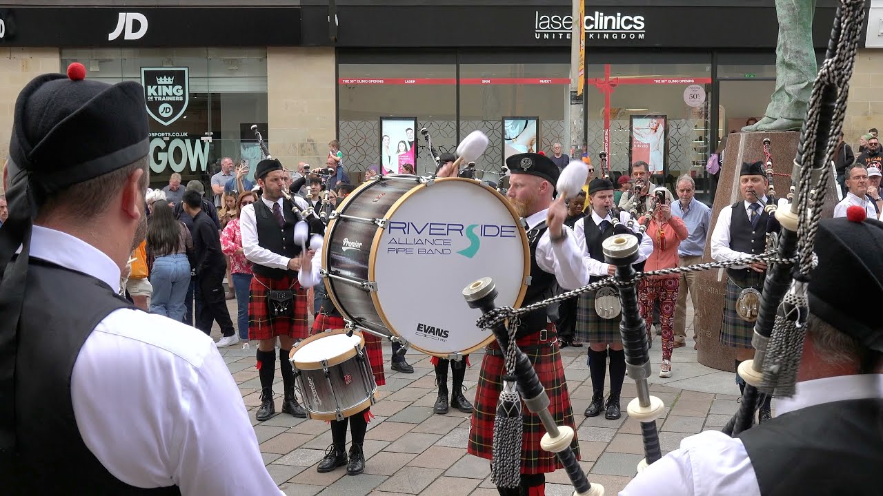 Silver Threads among the Gold from Riverside Alliance Pipe Band in Glasgow for Piping Live 2023