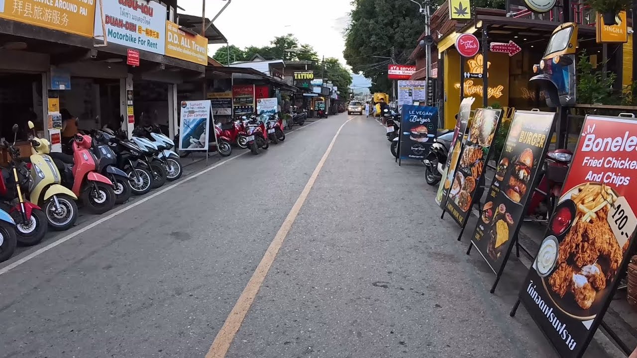 Pai Walking Street, Thailand: Dusk and Dawn Tour