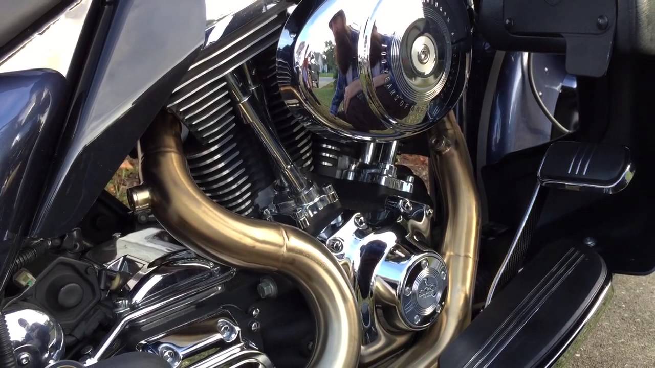 Danmoto 2 into 1 exhaust Harley Roadglide