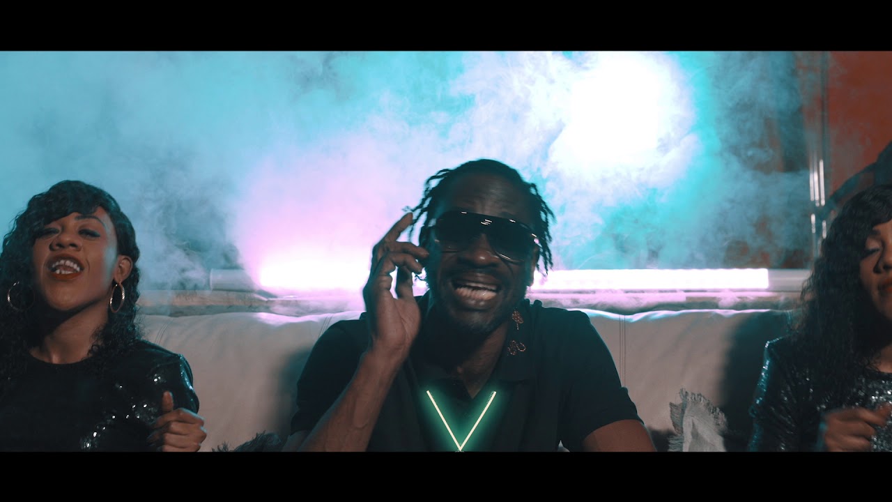 BOUNTY KILLER  / ”RIGHT OFF” [OFFICIAL MV]