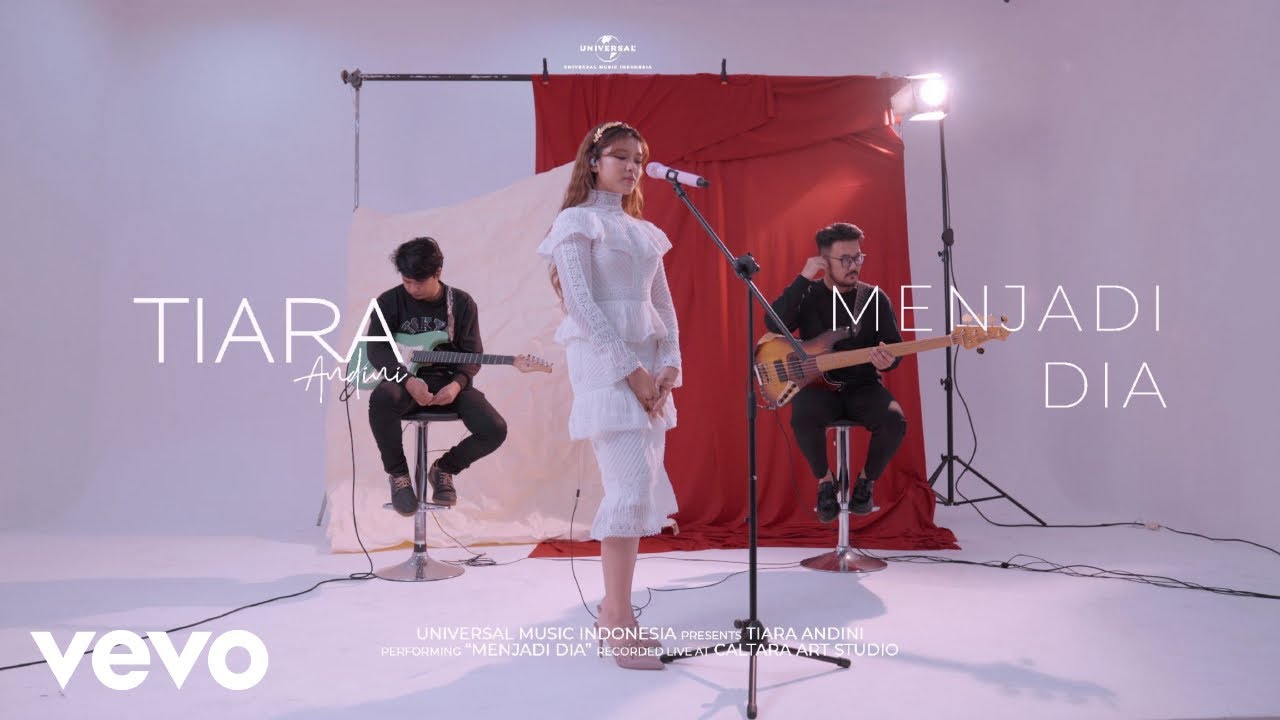 Tiara Andini - Menjadi Dia (Live Special Anniversary)