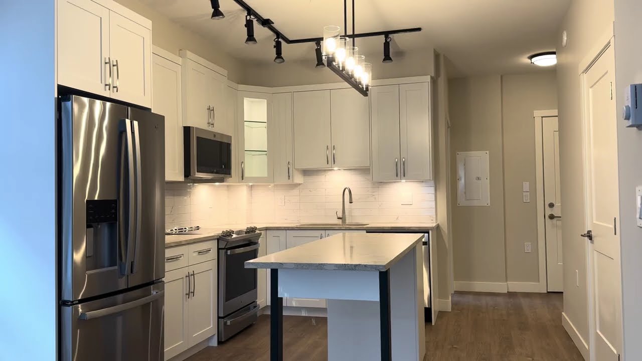 $2300 | 2BD/1BA Apt. with Mountain View | #A214 – 8233 208B Street, Langley, BC