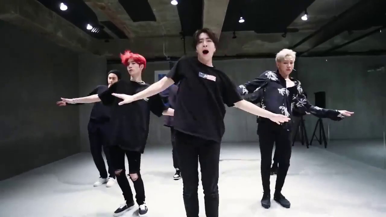 GOT7 Dance Moments We Need On LOOP