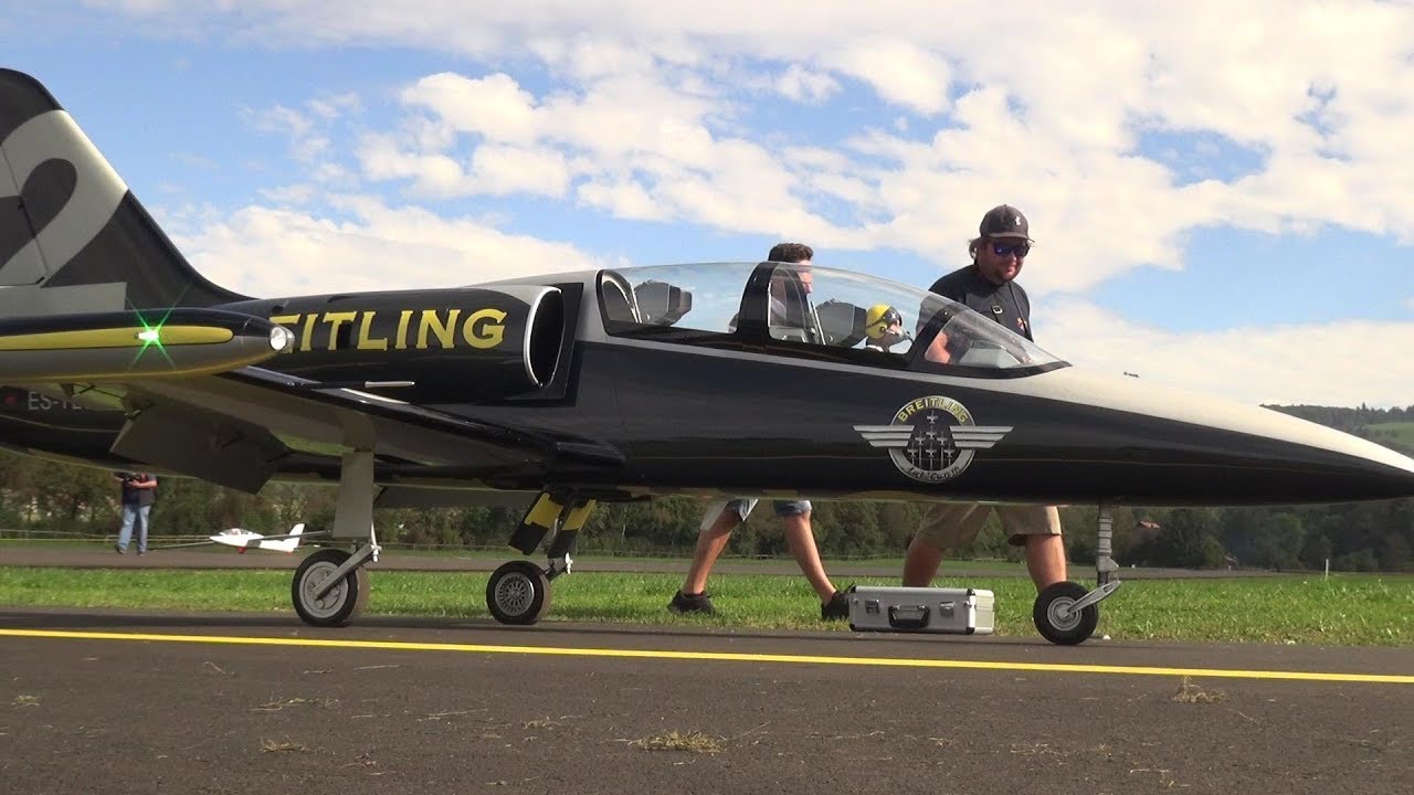 Breitling Albatros L-39 Gigantic Scale Turbine RC Model Jet 80Kg