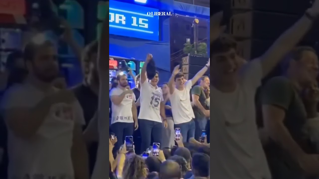 Helder Barbalho provoca &Eacute;der Mauro balan&ccedil;ando uma peruca