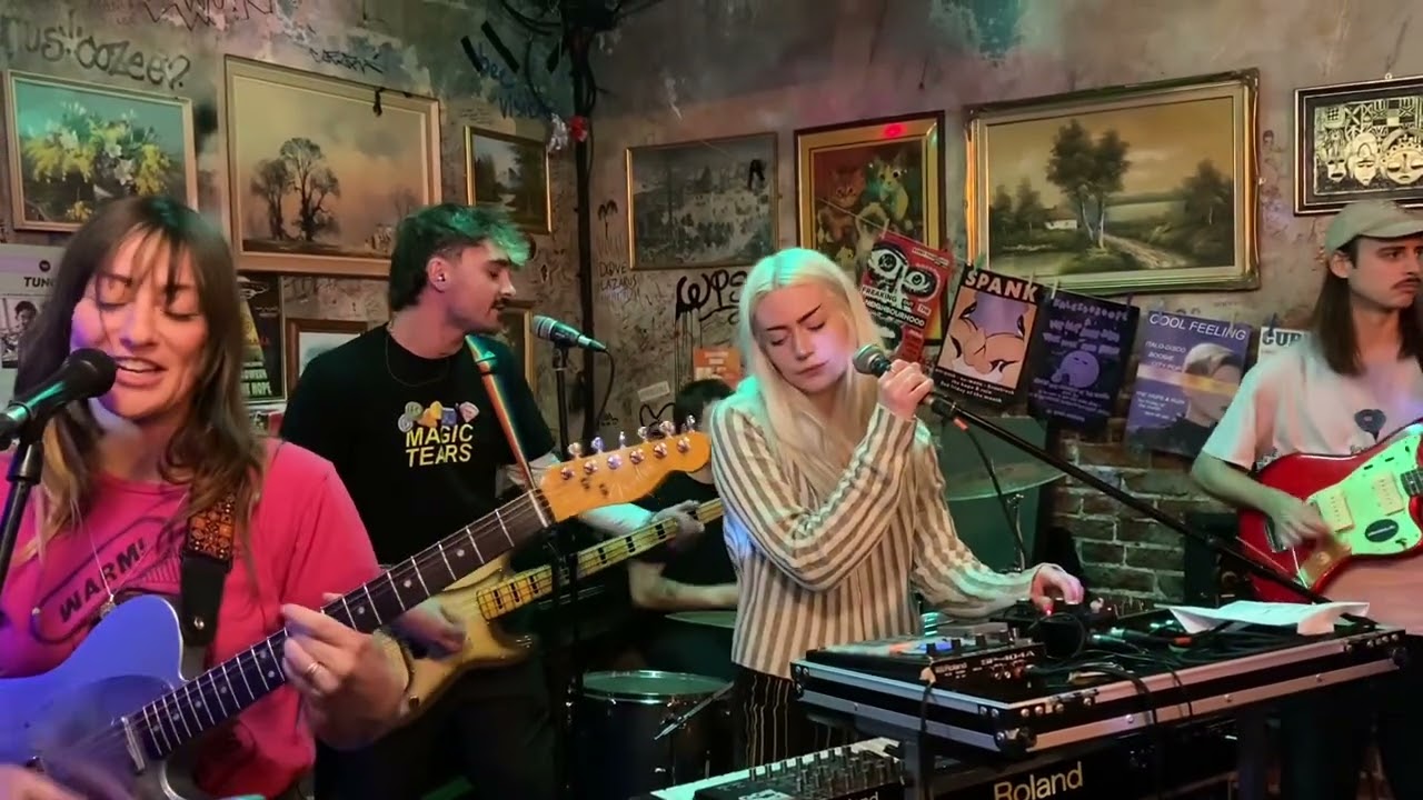 Wavepool (first UK show) live at Lollapgooza 3, Hope & Ruin, Brighton, 25th Oct 2025.