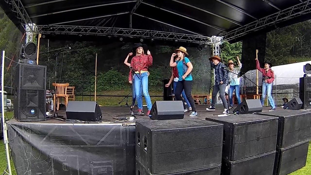 Country tance III  ZŠ Těchonín