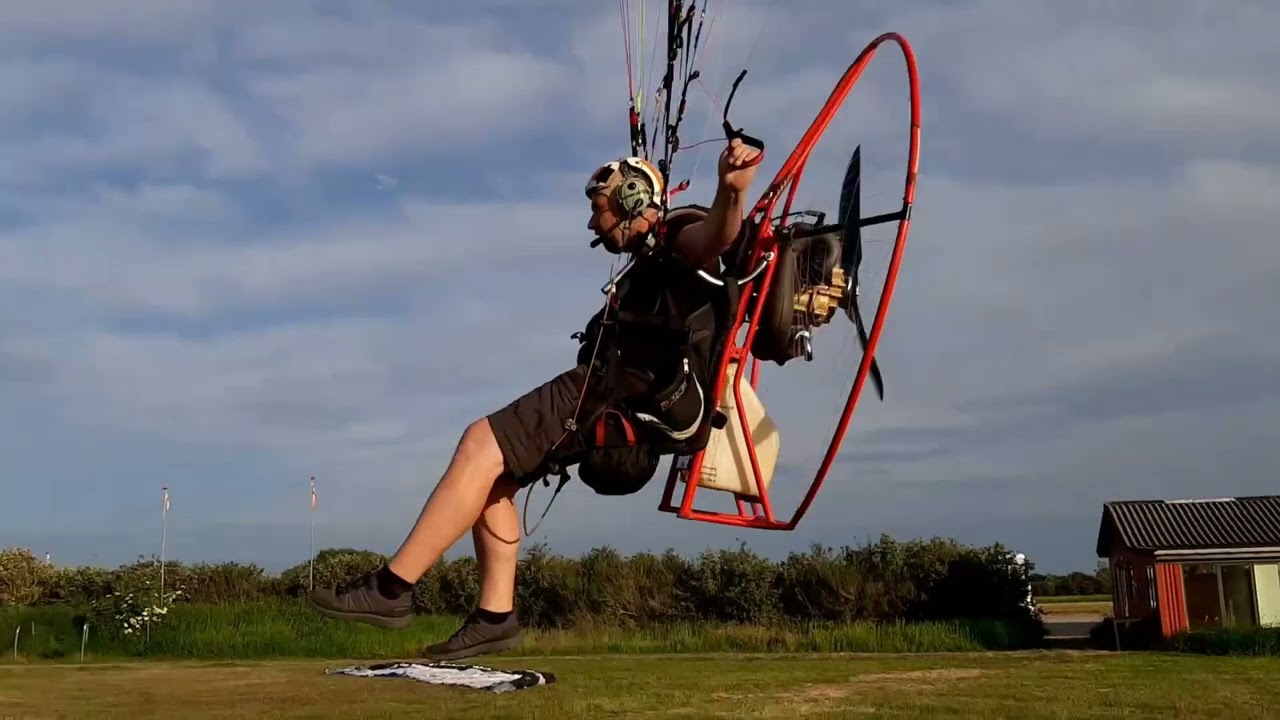 Touch and go with DUDEK Hadron 3,  @ 20km/h Headwind
