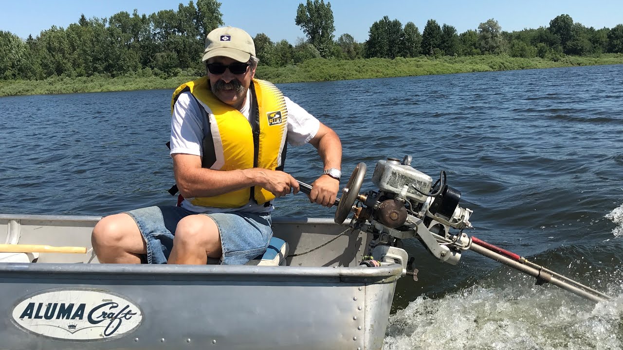 1925 Caille Liberty Twin Rowboat Motor RBM on a 1960 Alumacraft Model A