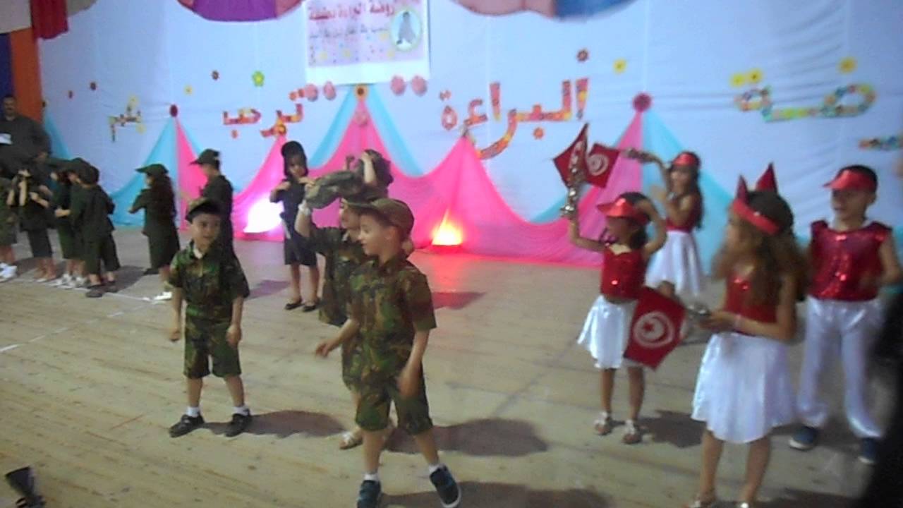 صامدون - سوف نبقى هنا  روضة البراءة بطبلبة 2016