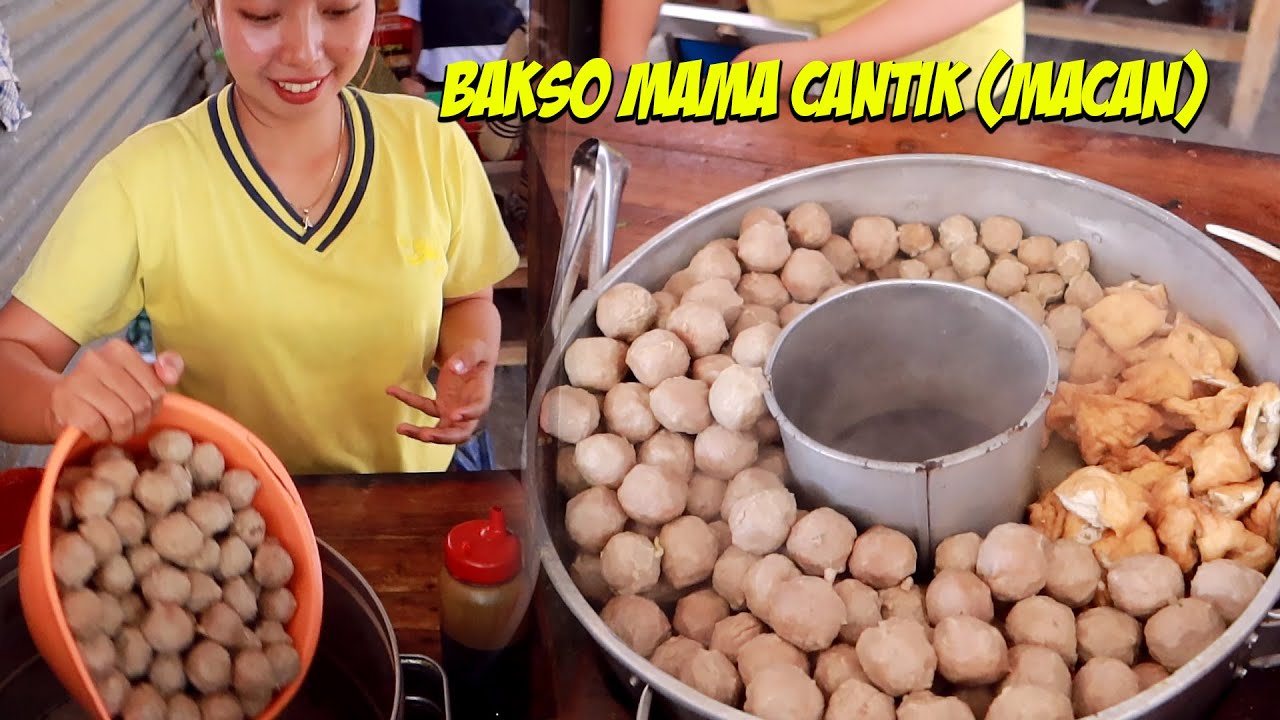 Hanya 5000 udah dapat semangkok di Warung Bakso Macan, sehari ratusan porsi ludes!