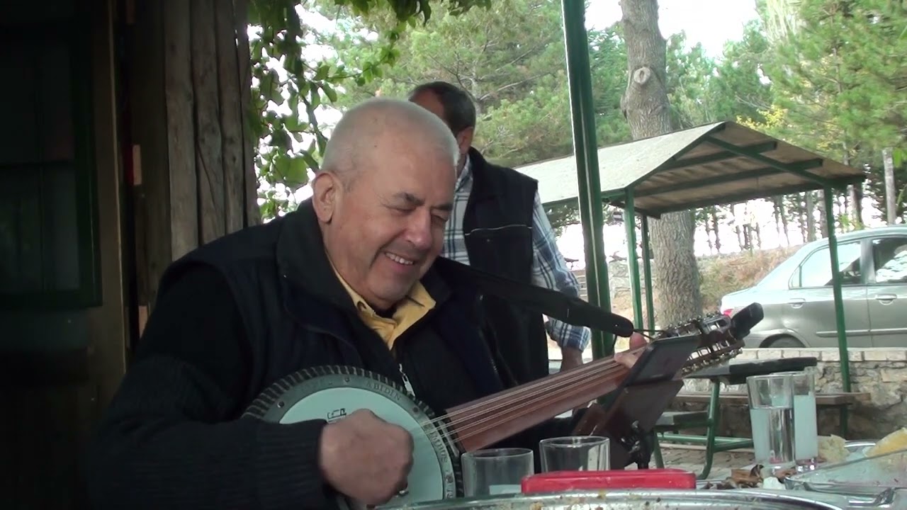 Cümbüş Baba - Meyhanelerde Akşam Olunca Beni Ara + Sevmekten  Kim Usanır + Özledim Her şeyini (2017)